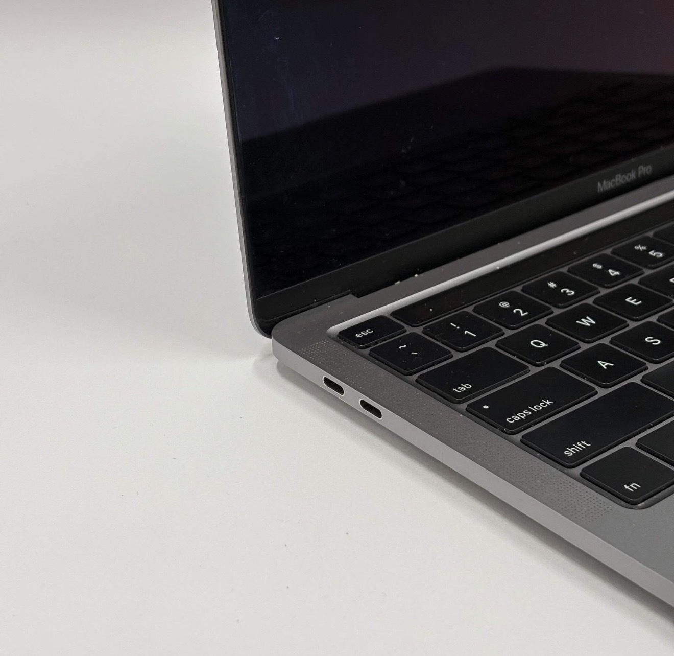 Apple MacBook Pro 13” (2020) – Model A2251 / MacBookPro16,2 – Intel Core i5-1038NG7 – 16GB RAM – 512GB SSD | Used - Good - Image 3