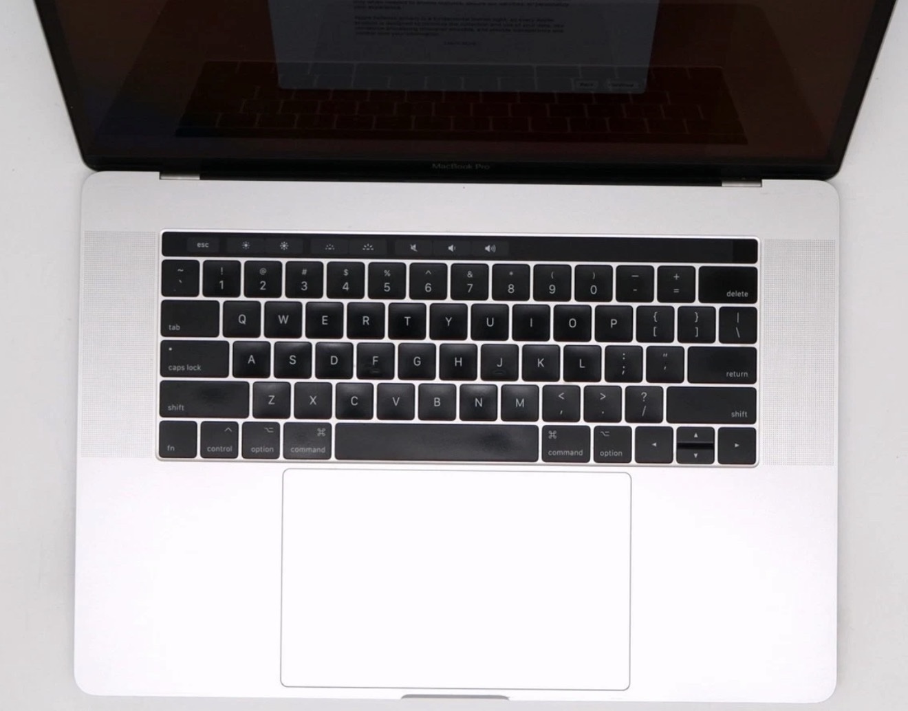 Apple MacBook Pro 15" (2017) – Intel Core i7 | 16GB RAM | 500GB SSD | Touch Bar (Used) - Image 2