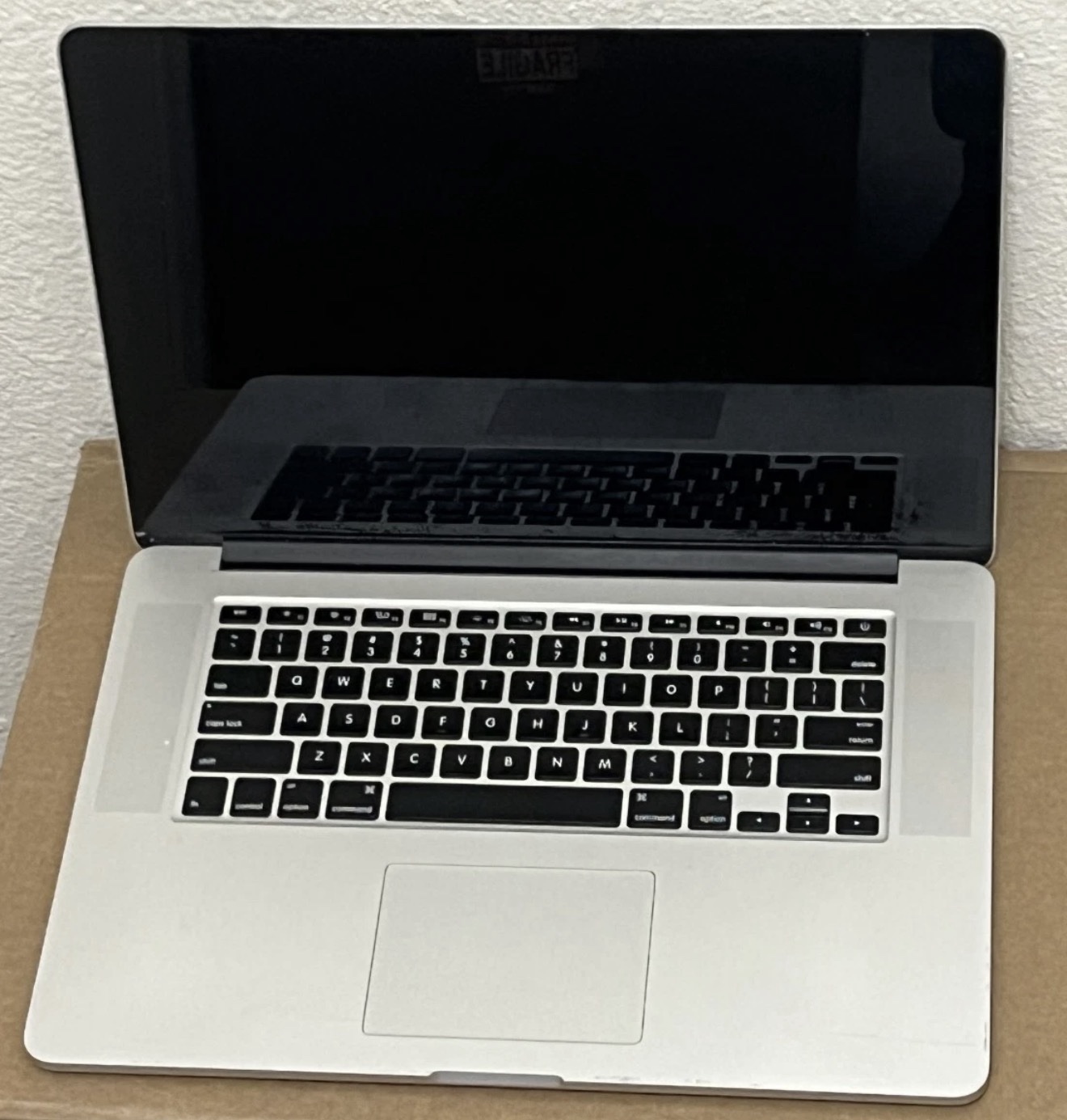 Apple Macbook Pro 15" Mid 2015 Retina, Core i7 2.2GHz 16GB, 256GB SSD, OSX Monterey - Image 2