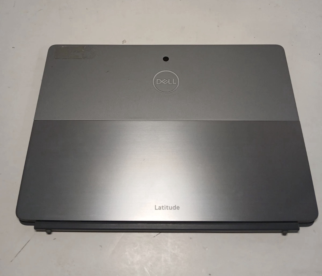 Dell Latitude 7210 2-in-1 Tablet / Laptop - Intel Core i7-1061U, 16GB RAM, 512GB SSD - Image 5