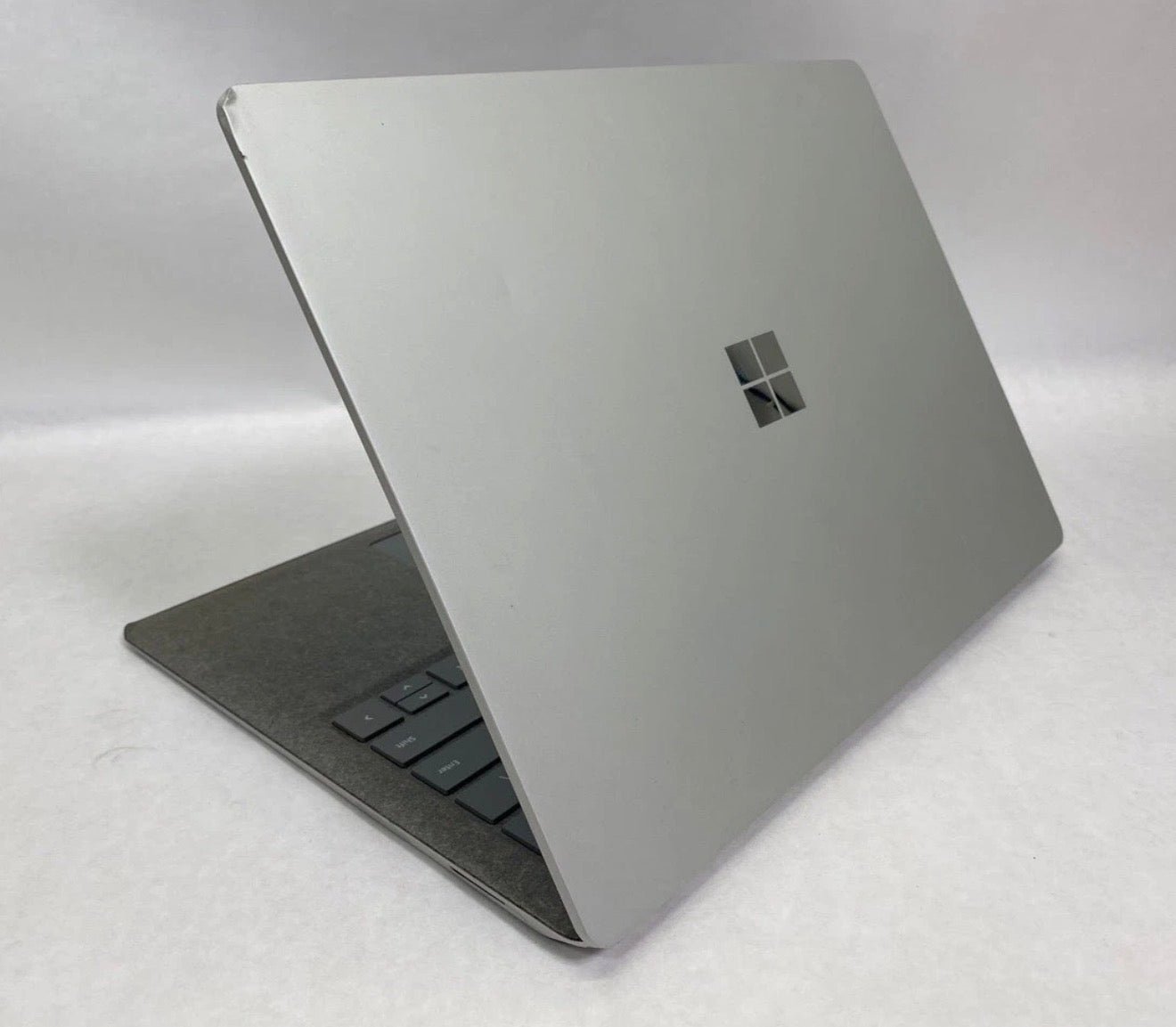 Microsoft Surface Laptop 1796 1st Gen - Intel i5-7300U, 8GB RAM, 128GB SSD (Missing key) - Image 5