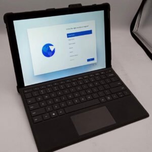 Pre-owned Microsoft Surface Pro 6 12.3 inch - Intel Core i5-8350U, 8GB RAM, 256GB SSD (bundle accessories)