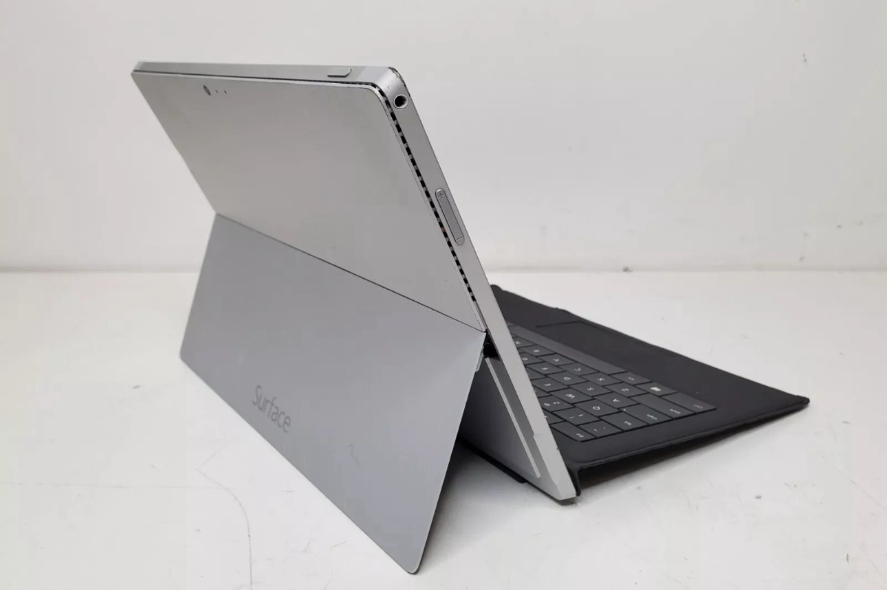 Microsoft Surface Pro 3 12.3" Tablet Laptop - Intel Core i3. 4GB RAM, 64GB SSD, Windows 10 Pro, Includes Type Cover image 4