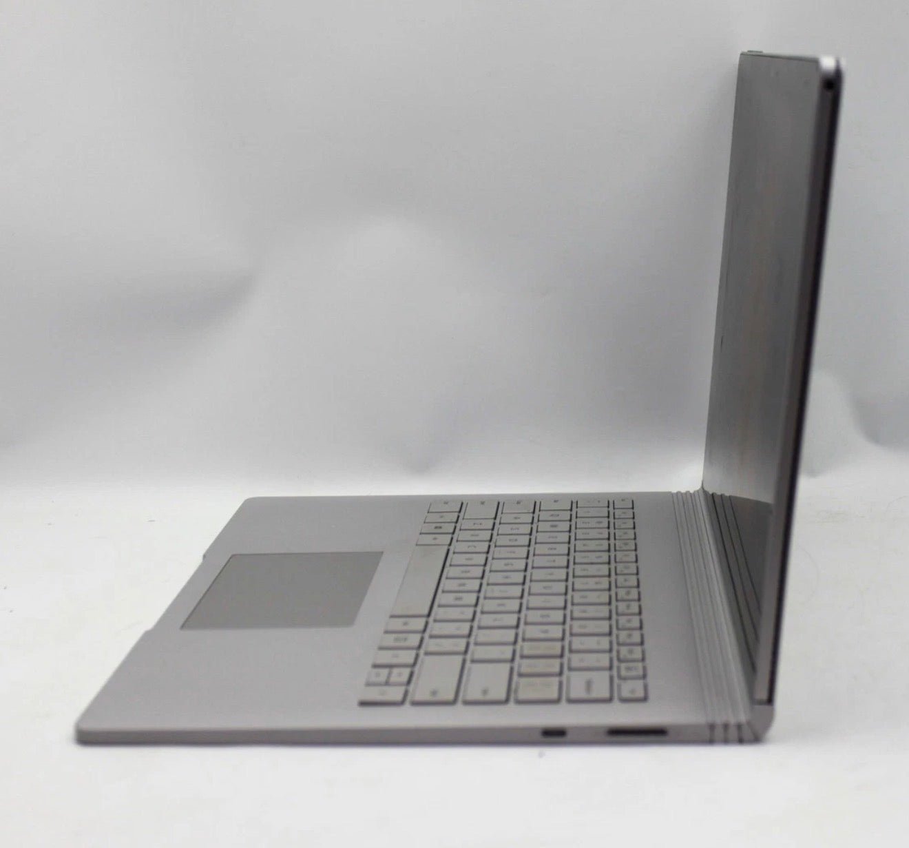 Pre-owned Microsoft Surface Book 2 13.5" Touch i5-7300U 8GB RAM 256GB SSD Win 11 Pro (Fair Used) - Ảnh 4