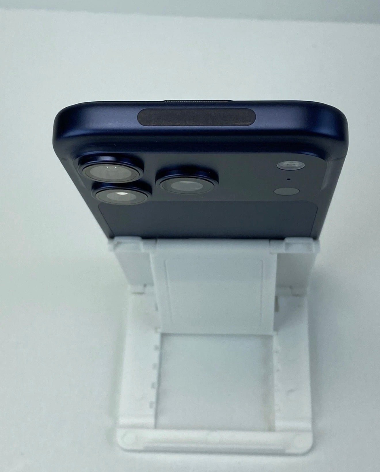 Open-Box Apple iPhone 17 Pro A3256 1TB Deep Blue eSIM Unlocked - Image 5